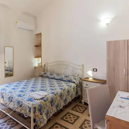 Affittacamere Corteantica Guest house Scorrano (Apulia)
